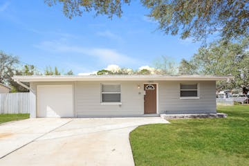 1960 Cecil St Largo, FL 33774